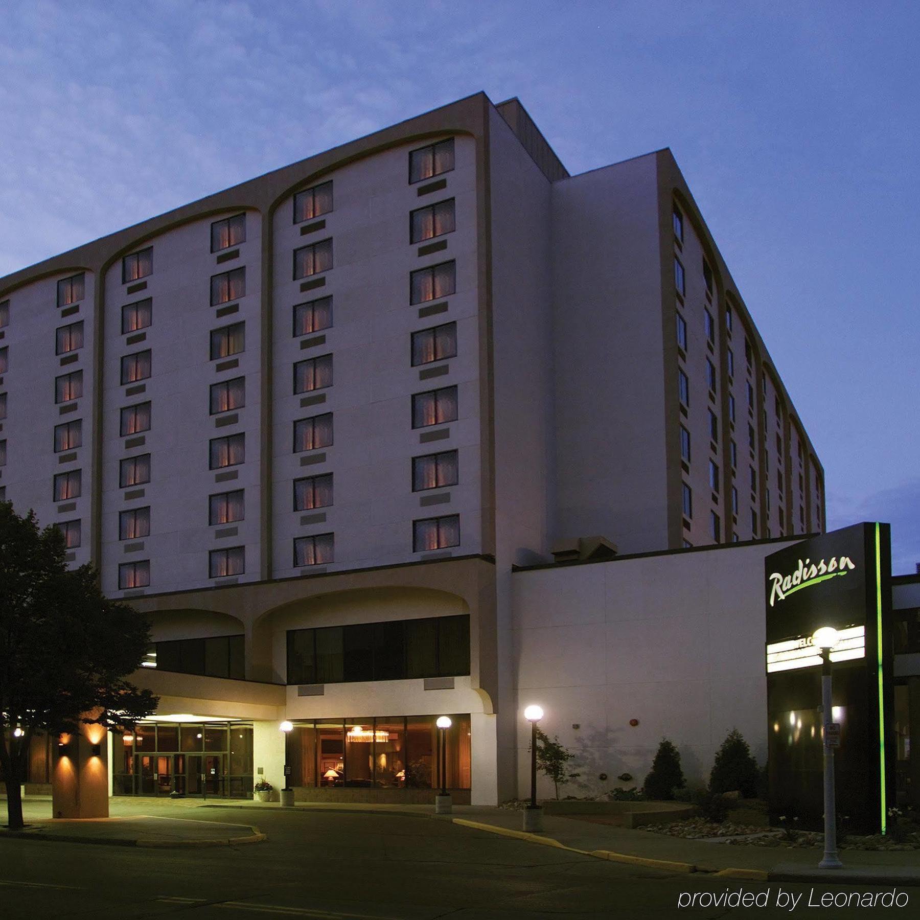 Radisson Hotel Bismarck Eksteriør billede